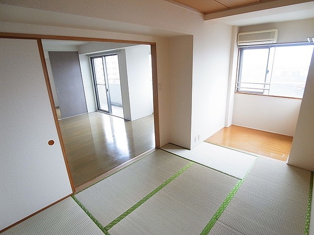 INSURANCE　BLDG.ⅩⅣ その他8