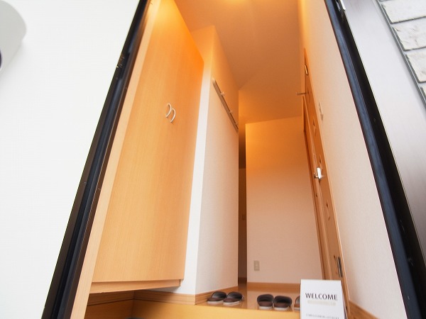 メゾンヴェールSYOEI 玄関
