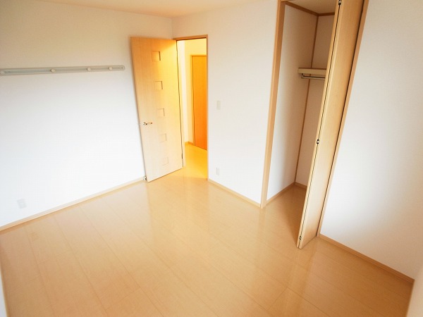 メゾンヴェールSYOEI ベッドルーム