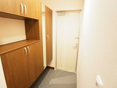 アゼリア松戸 玄関