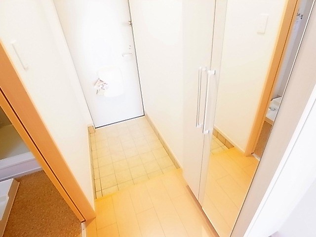 サンリットＢ 玄関