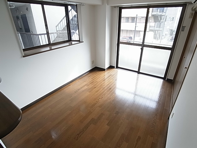 ラフィーヌ・池田５番館 ベッドルーム