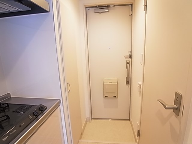 リブリ・メゾンアイ 玄関