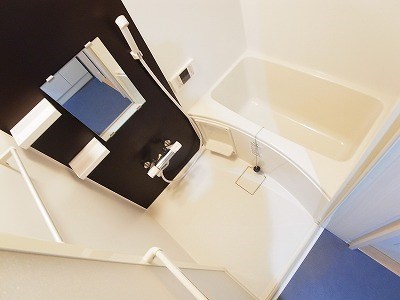 クルーゼ 風呂画像