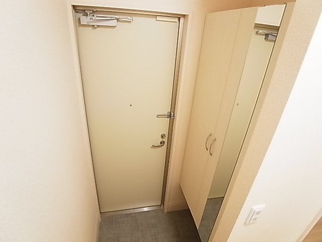 フィーカ　アパルフェ 玄関