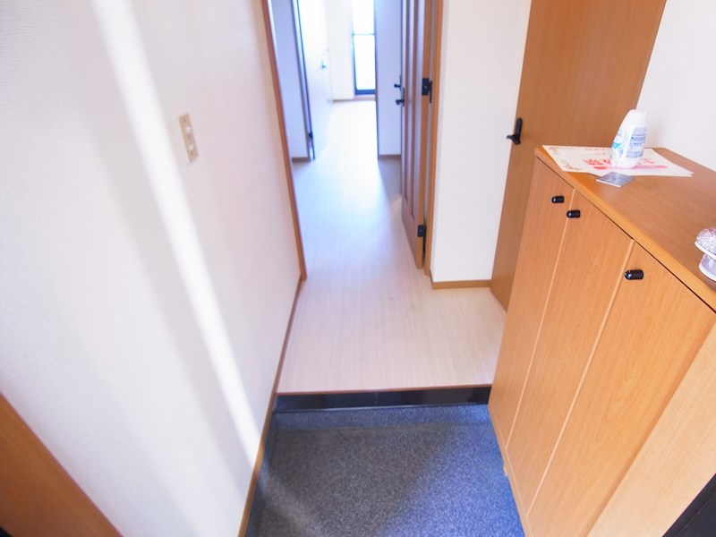 レインボーヴィレッジ 玄関