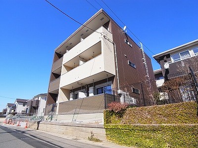 ラ　ラ　トマートA 303号室 外観