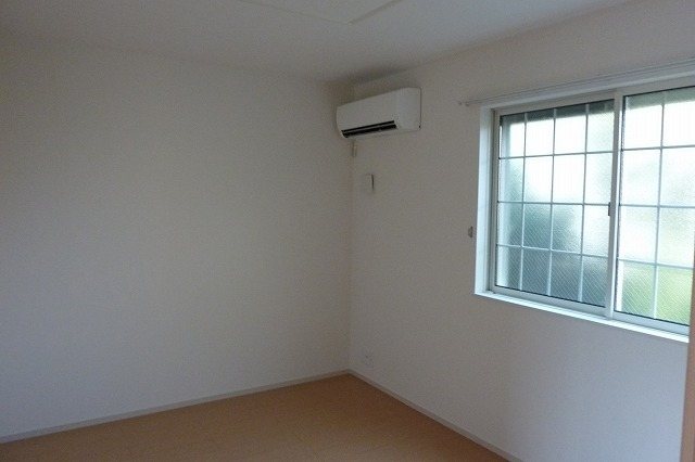 サニー・レジデンス ベッドルーム