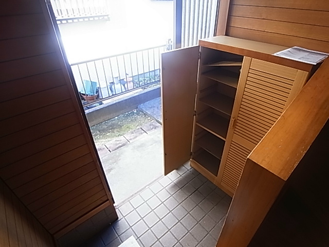 松丸6号棟 玄関