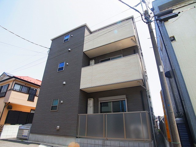 メゾン・ア・ルエ松戸 102号室 外観