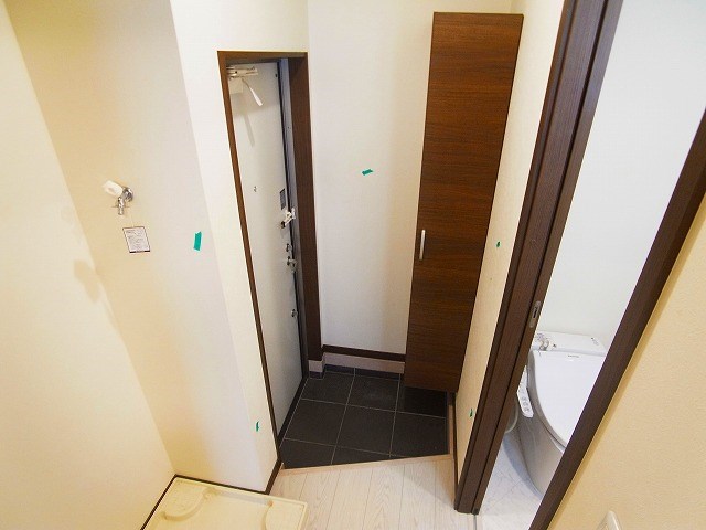 メゾン・ア・ルエ松戸 玄関