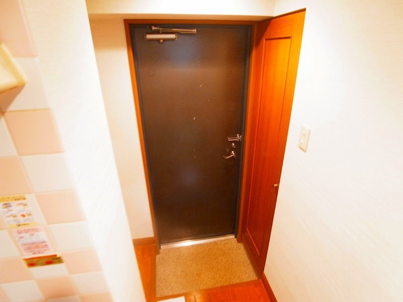 ビートルズスクエア 玄関