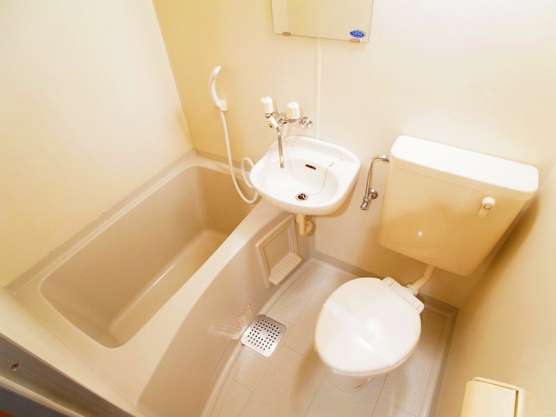 ビートルズスクエア 風呂画像