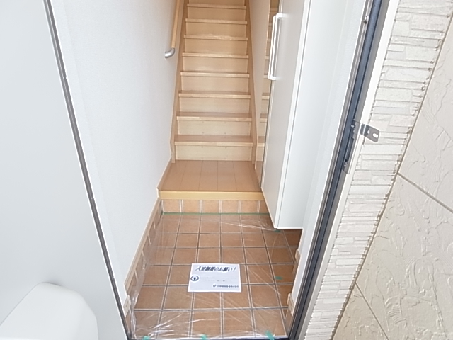 フェアリーエリアＡ棟 玄関