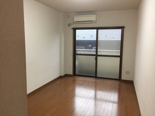 フローリアＴ リビング