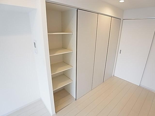 リブリ・アヴニールＫ．Ｓ その他10