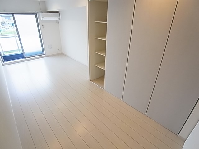 リブリ・アヴニールＫ．Ｓ ベッドルーム