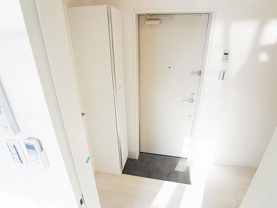 チェスターハウス 玄関