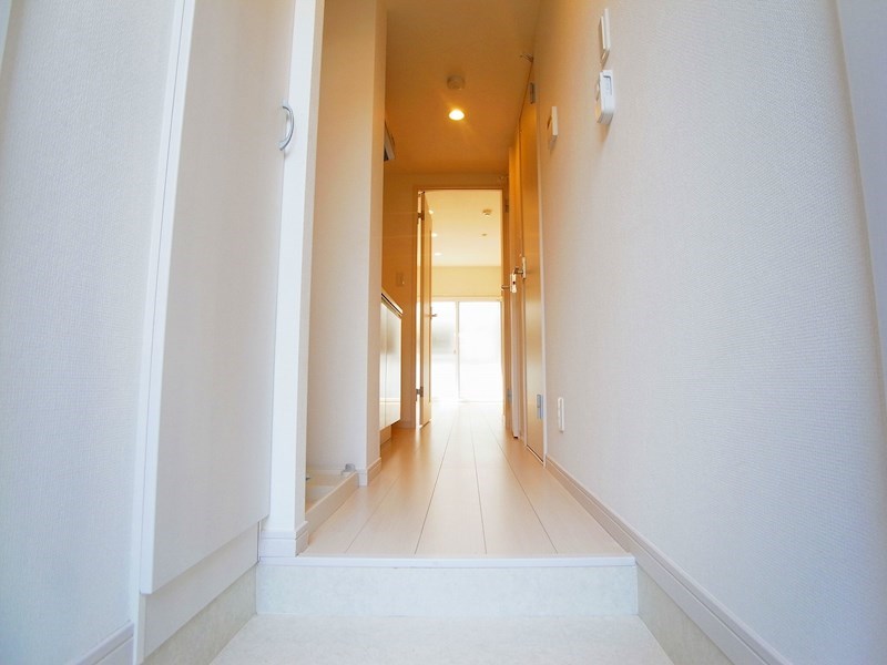 リブリ・エクセルＶ 玄関