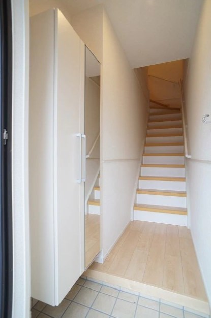 エミーユＶ 玄関