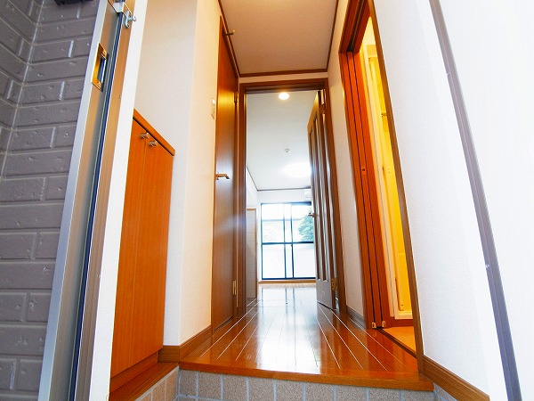 アリエーテⅡ 玄関