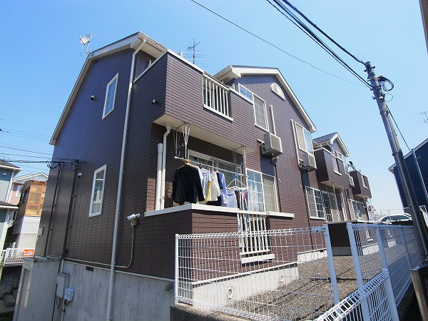 カリーノ・フィオーレ 202号室 外観