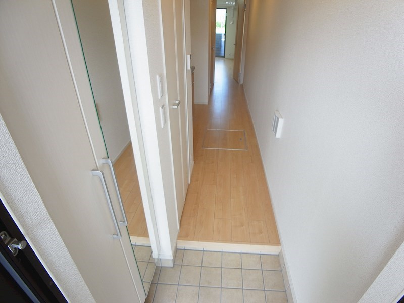 サンフラウアⅥ 玄関