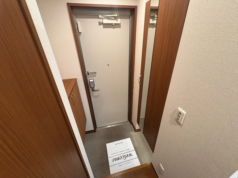 バリスサイトＥ 玄関