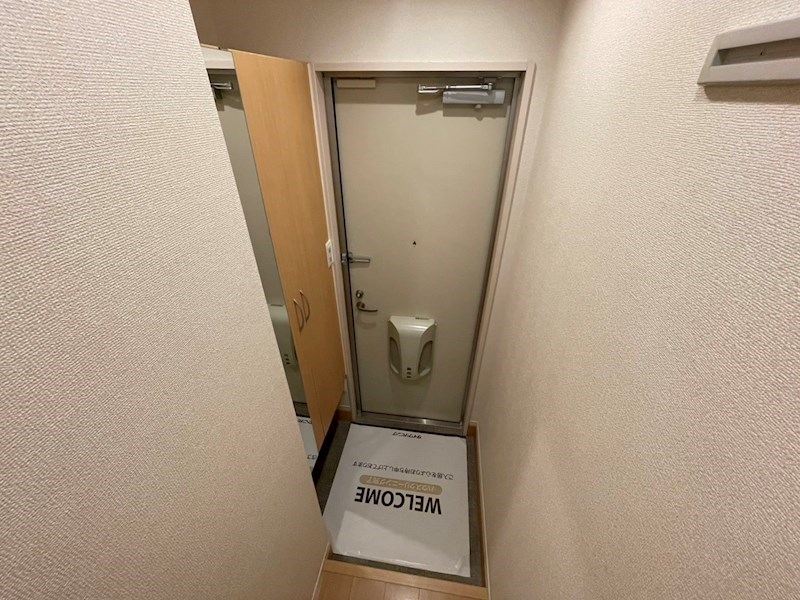 ステラＣ 玄関