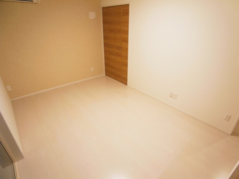 QREAS ベッドルーム