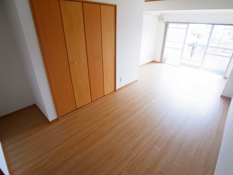 スドウビル ベッドルーム