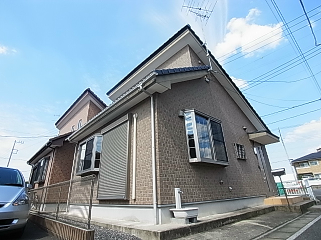 F-3 外観