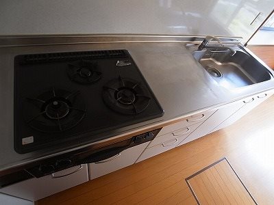 F-3 その他8