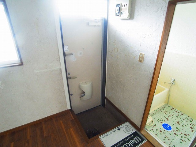 ステーションハイツ 玄関