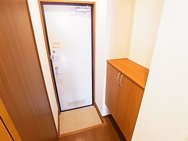 エスポワール八汐 玄関