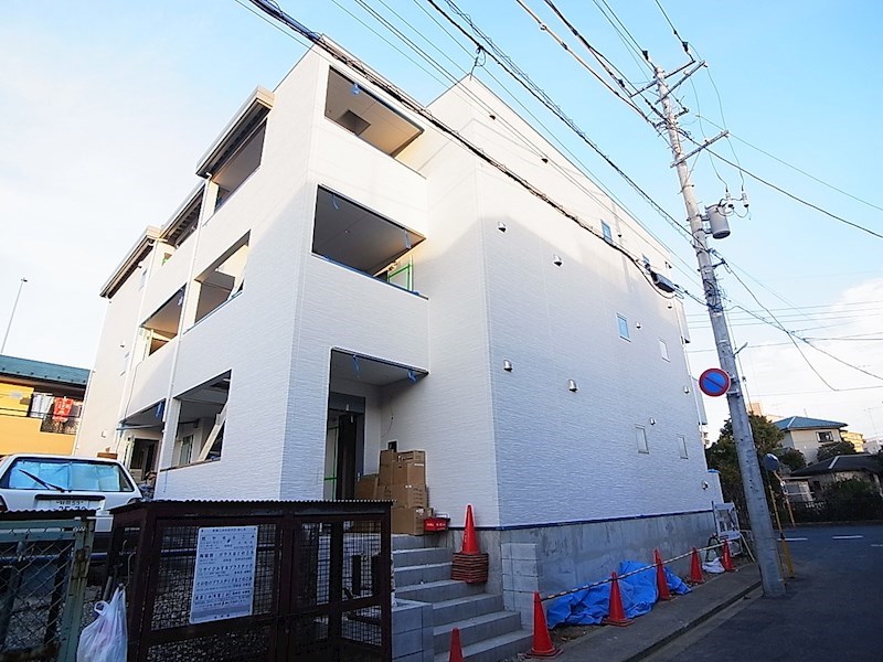 プランドール新松戸 303号室 外観