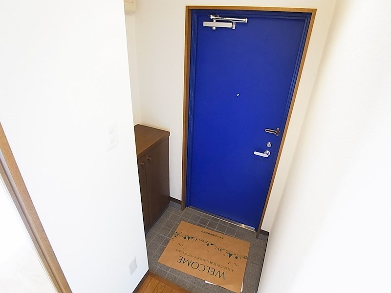 シャトレー稔 玄関