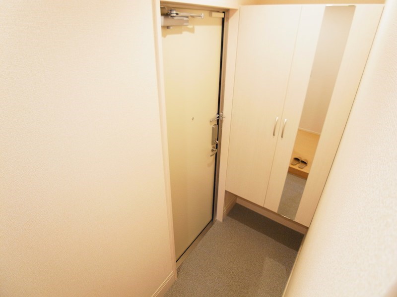 ノエル新松戸 玄関