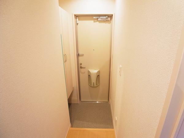 メゾン桜の里 玄関