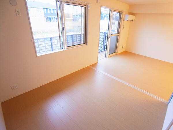 メゾン桜の里 ベッドルーム