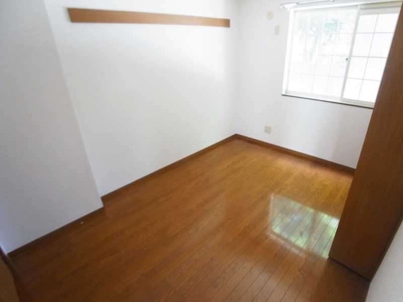 クレディ・コマＡ その他10