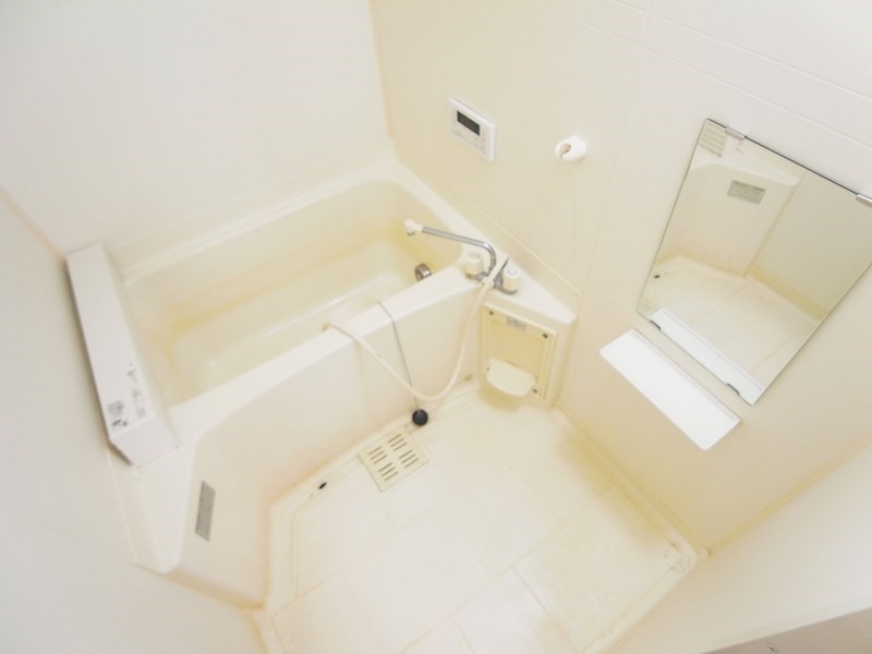 クレディ・コマＡ 風呂画像