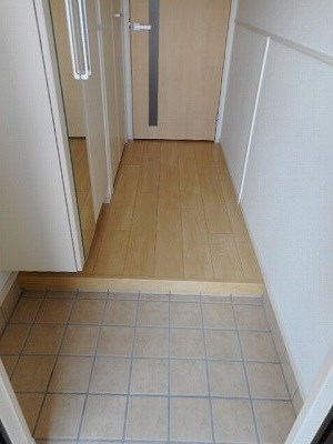 プレシャスⅡ 玄関