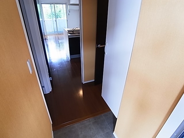 ラ　カンパネラ　A 玄関