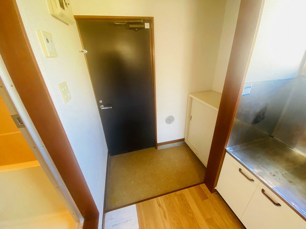 フローラルタウン北綾瀬１ 玄関