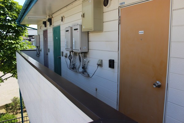 クレール北綾瀬 玄関