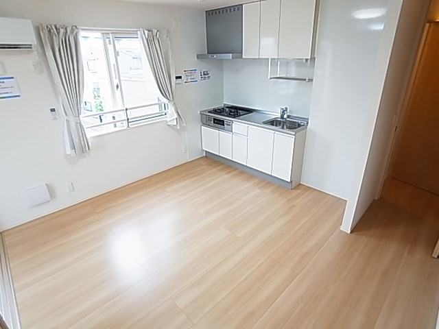 ディアコート本木 リビング