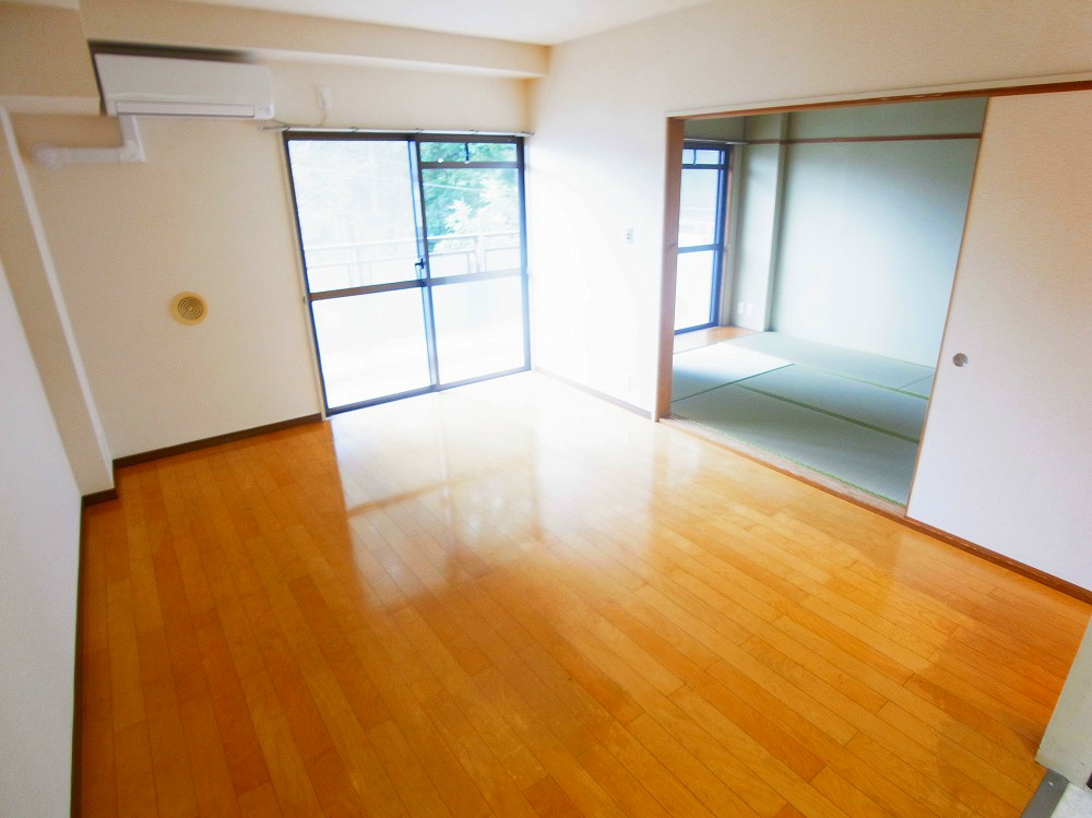 ポルシェ柏 リビング