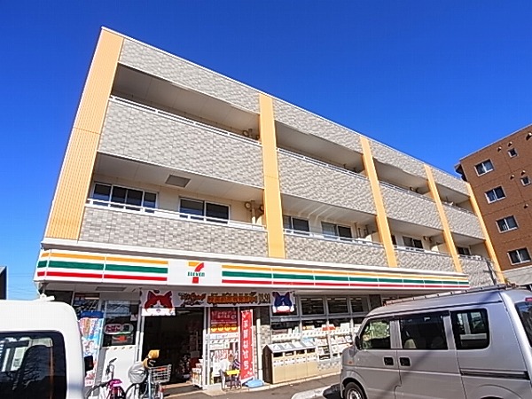 ファーストクライム 301号室 外観