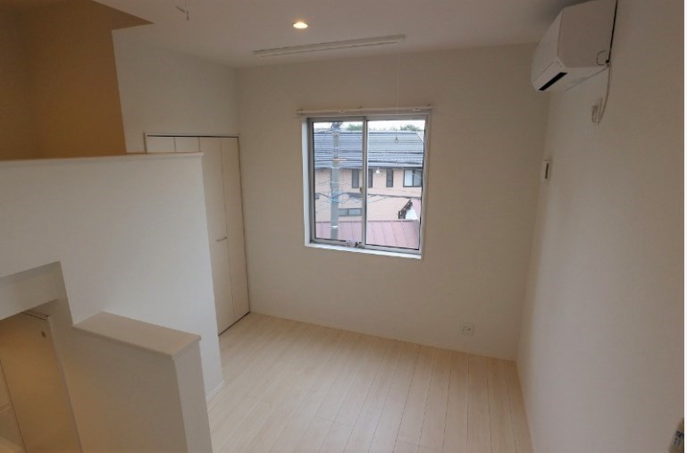 RIZEST　ＴＹ新松戸Ⅱ リビング